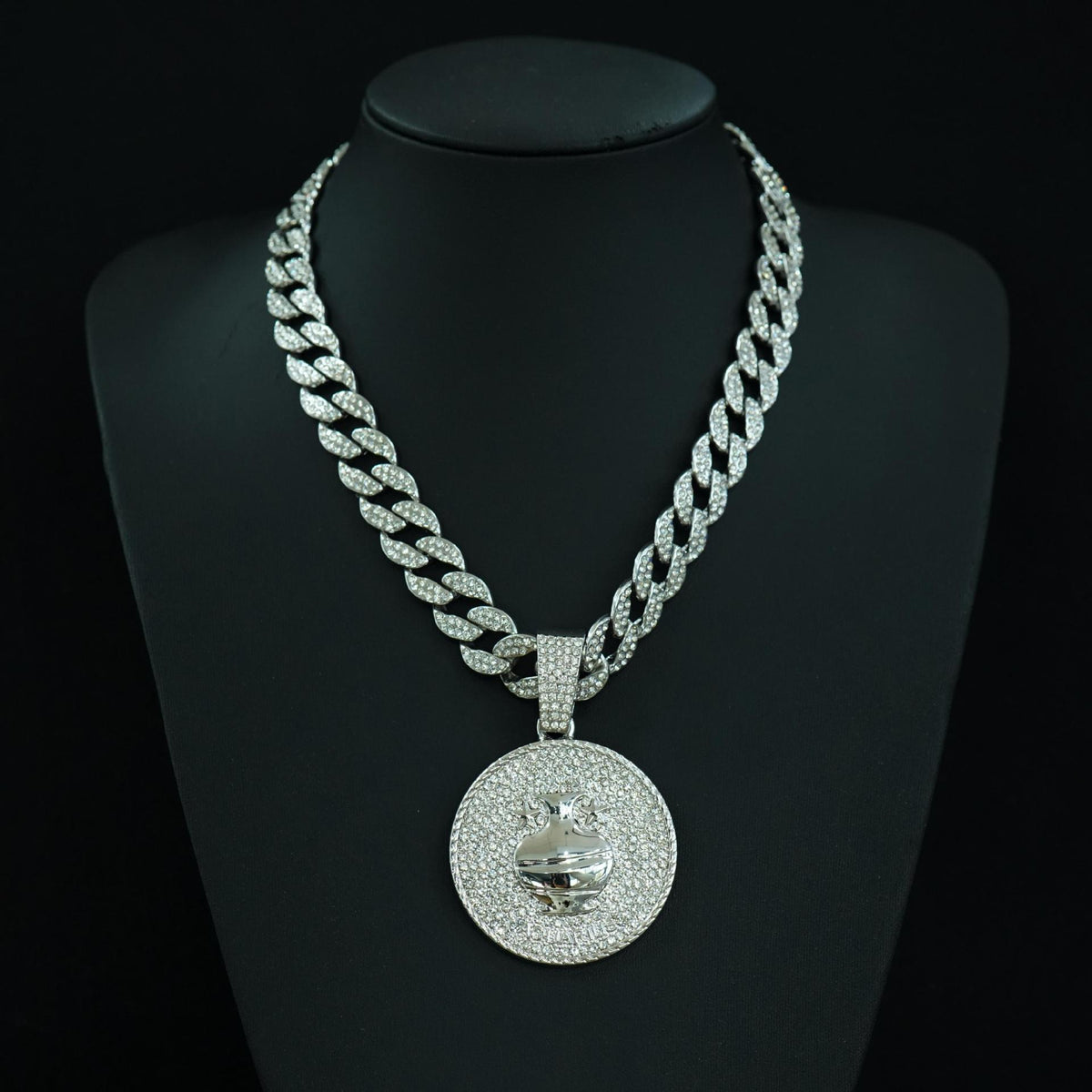 Zodiac Sign Cuban Chain Necklace – Exquisite, Stylish Gold-Plated Pendant📿🍀
