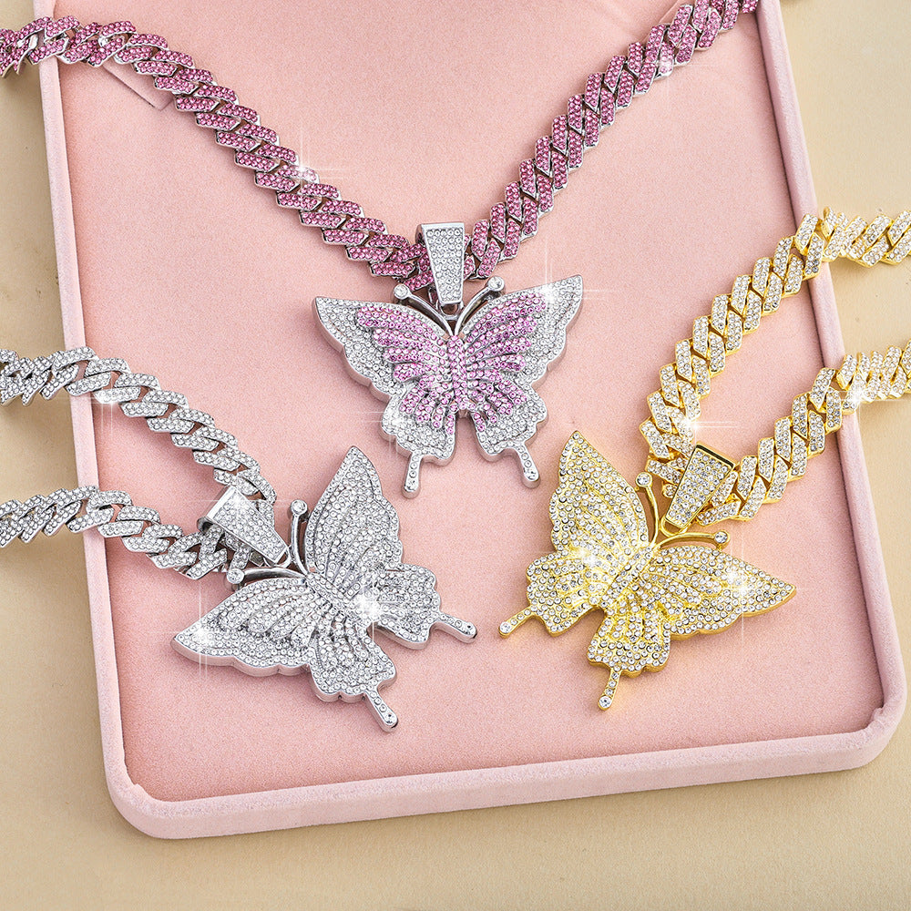 🦋Butterfly Pendant Necklace – Sparkling Crystal Statement Jewelry