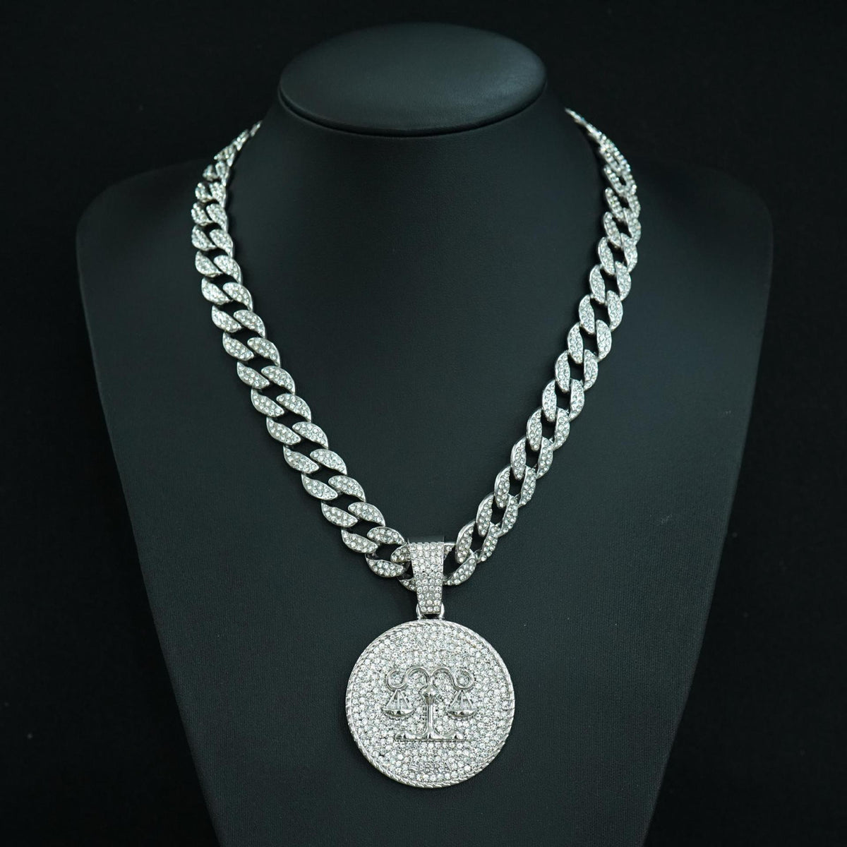 Zodiac Sign Cuban Chain Necklace – Exquisite, Stylish Gold-Plated Pendant📿🍀