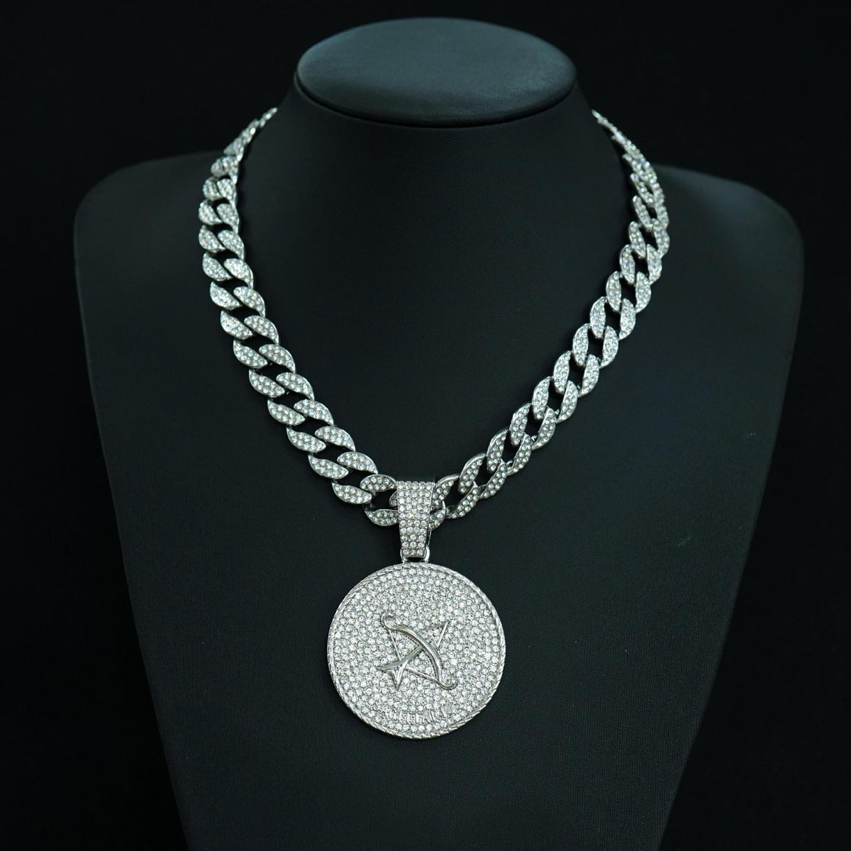 Zodiac Sign Cuban Chain Necklace – Exquisite, Stylish Gold-Plated Pendant📿🍀